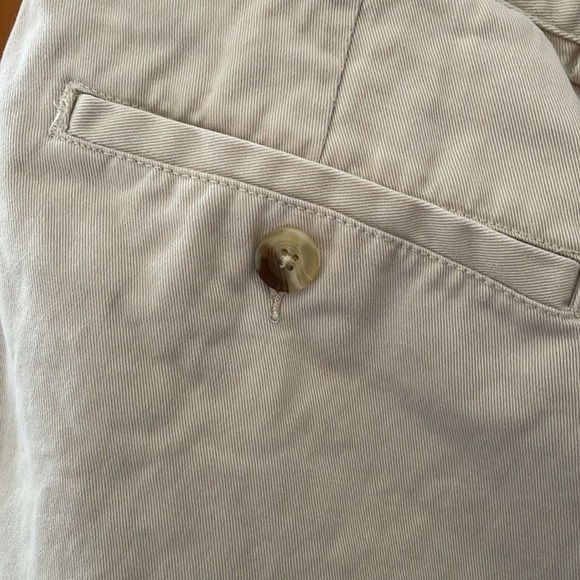 Evergreen 100% cotton shorts, pleated front, size 34 waist - Picture 5 of 7